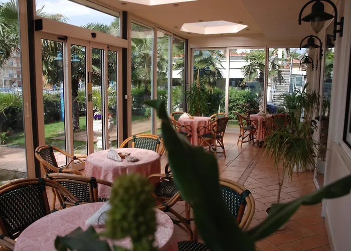 Hotel Residence Veliero Riccione